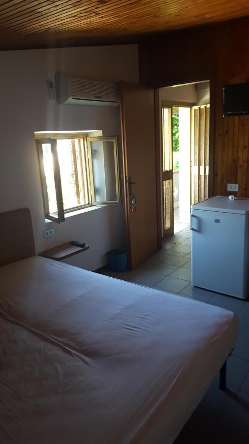 Hotel Villa Claudio Marina di Massa Luaran gambar