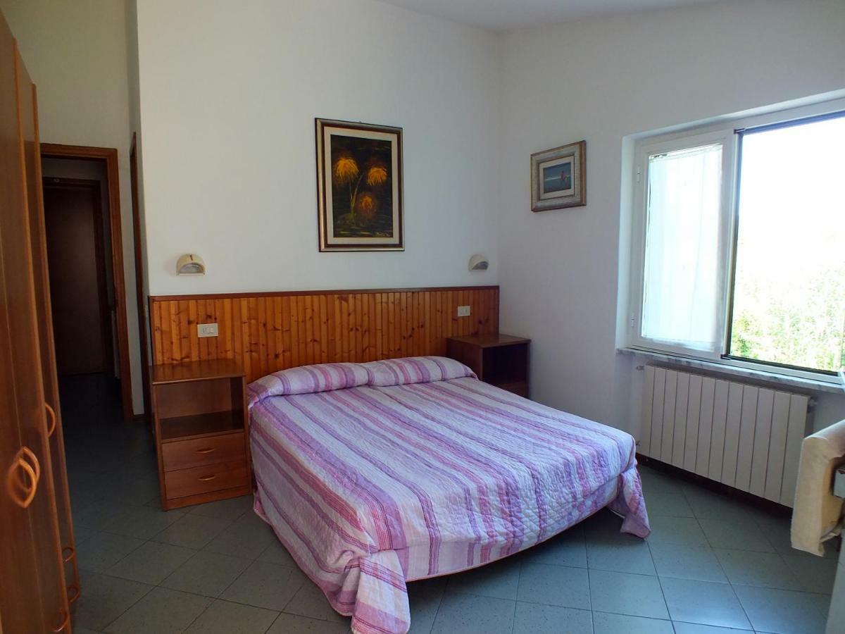Hotel Villa Claudio Marina di Massa Luaran gambar