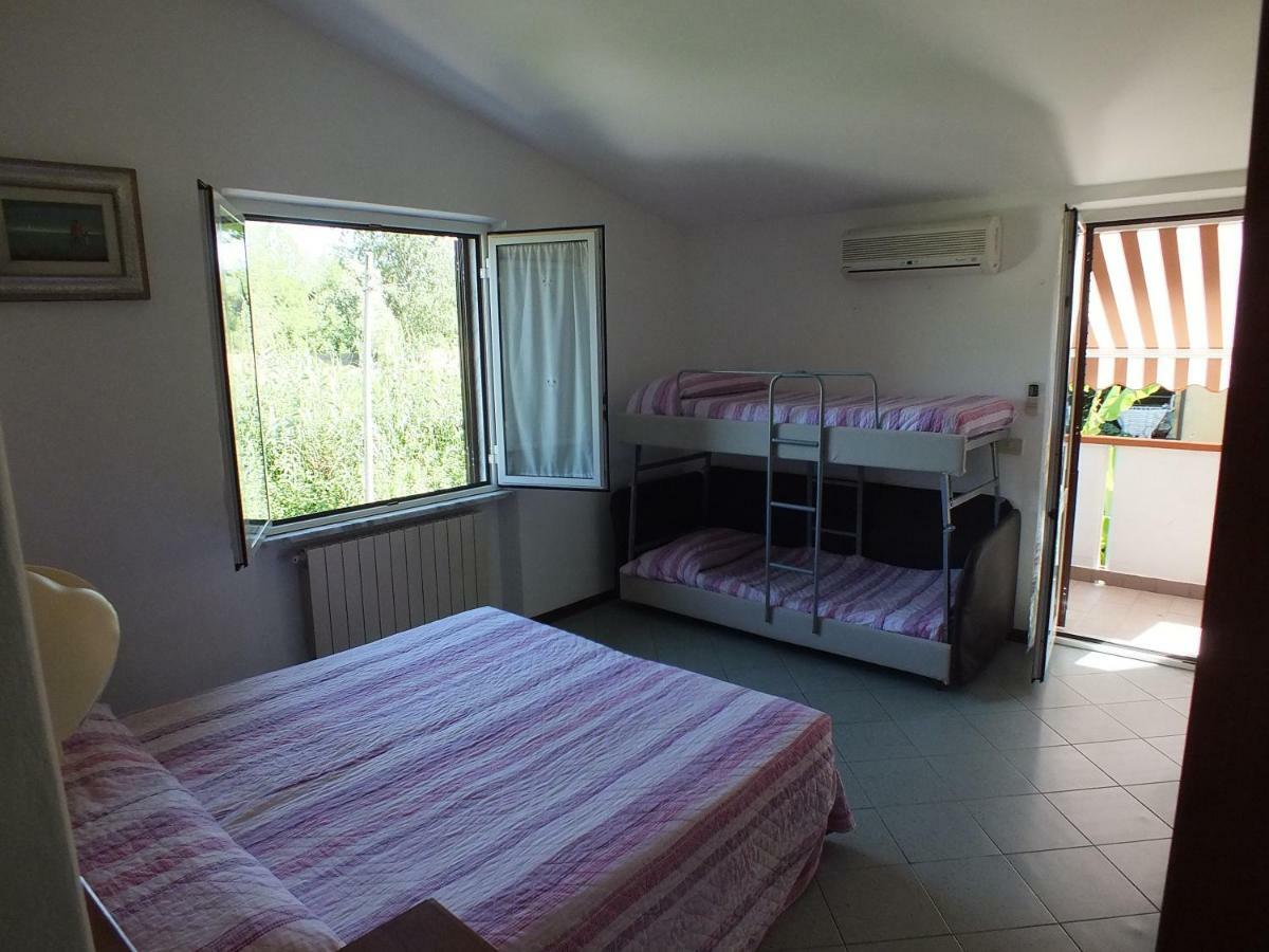Hotel Villa Claudio Marina di Massa Luaran gambar